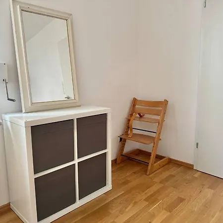 60 M2 Near Airport - Free Parking Schwechat