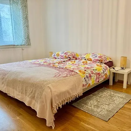 60 M2 Near Airport - Free Parking * Schwechat